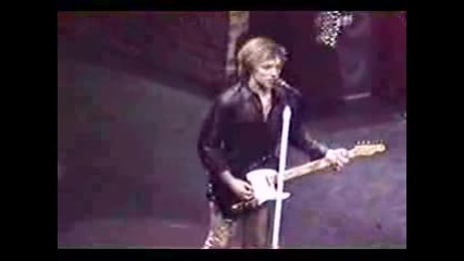 Bon Jovi - Twist & Shout