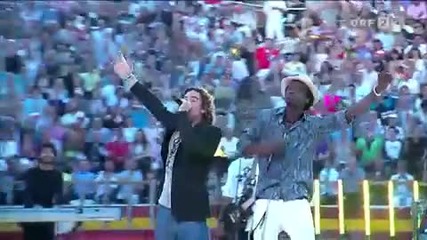 Knaan ft. David Bisbal - Wavin Flag [live]