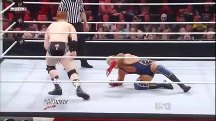 Sheamus - Scoop Slam Followed By Running Knee Strike