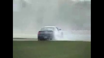 Chrysler 300c Srt awesome burnouts and drift 