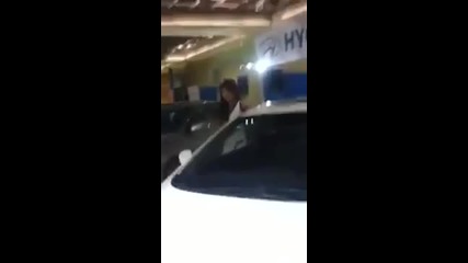 Едно момиче с мистерия