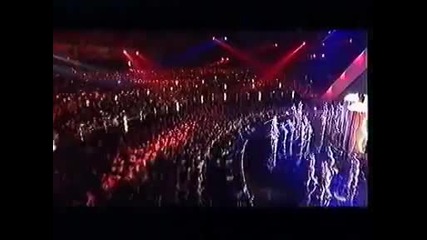 Kylie Minogue Cannt get you out of my head live 