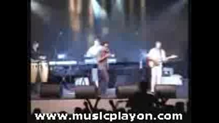 Mile Kitic - Casa Ljubavi (live) (musicplayon.com) 