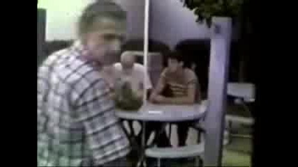 Смешни Падания - Смях До Сълзи