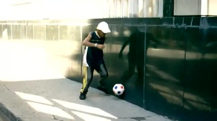 Crazy Frog - Cha Cha Slide.flv