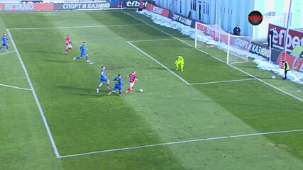 Отмениха гол на Георги Русев заради засада