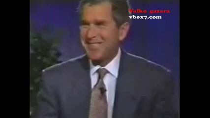 Джордж Буш показва среден пръст в ефир 