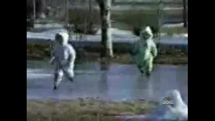 смях до припадак