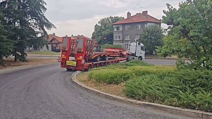 Автовоз блокира част от международния път София - Букурещ при Русе