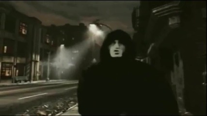 * H Q * Eminem - No Apologies [music video]