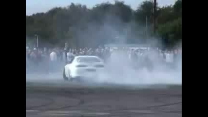 Toyota supra - Super burnout!