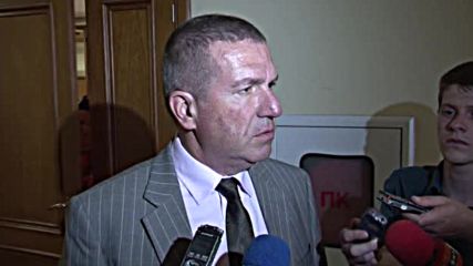 Тръгна делото срещу бившия здравен министър Петър Москов