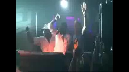 David Guetta feat. Akon - Sexy Chick