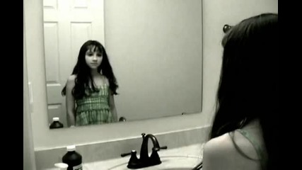 Sweet girl in the mirror 