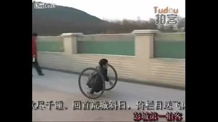 Човешката воля - Живот на колела..