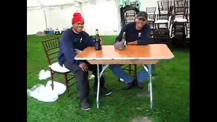 Една бира де*а мама му де*а