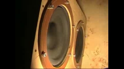 Sub new playing extreme bassy track