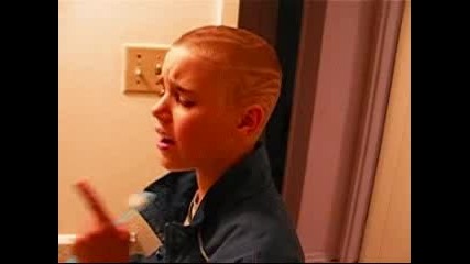 justin bieber singing in his bathroom 