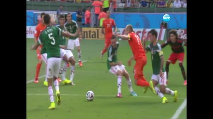 Холандия победи Мексико с 2:1