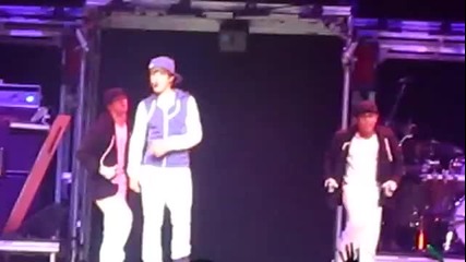 Justin Bieber: My World Tour - Runaway love наживо в Charlotte 08.08.2010 