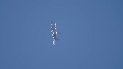 Командирът на Ввс лети над София с Миг-29