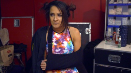 Dakota Kai feels the effects of Shayna Baszler's onslaught: WWE.com Exclusive, Jan. 10, 2018