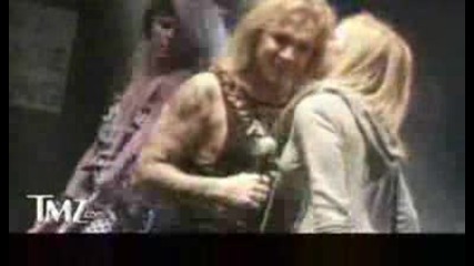 Avril Drunk Singing
