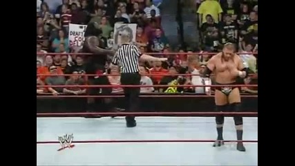 Triple H vs Mark Henry 