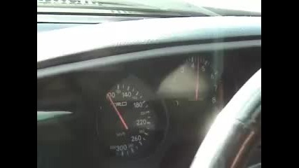 Toyota Supra 330 km/h