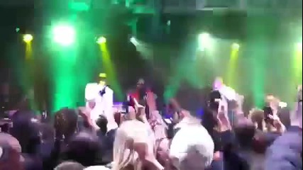 Dr. Dre, Akon amp; Snoop Perform quot;kush quot; live 