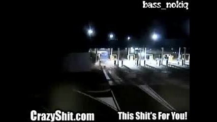 Тир се блъска на границата