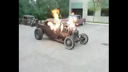 Луд Hot Rod