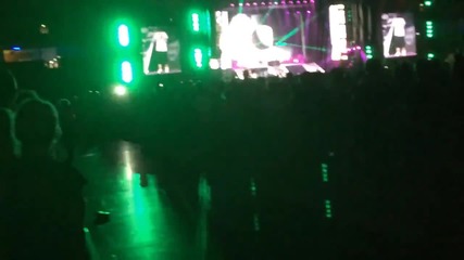 Eminem - Without Me [live Suncorp Brisbane Rapture 2014]