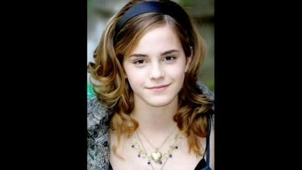 From the east to the west Emma Watson Is The Best!!!{p}