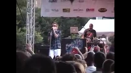 Sugar Ray - Is she really going out with him 