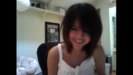 (full) Selena Gomez Live Chat 8 - 29 - 09 Part 3 of 4