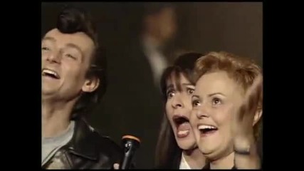 Les Enfoires ~ Le Monde est Stone 