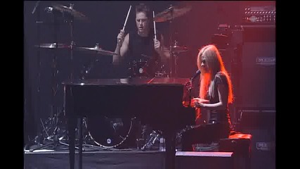 Avril Lavigne - Forgotten [live At Budokan 2005 Concert song11]