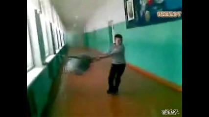 Тоя напълни гащите 2011 Hq