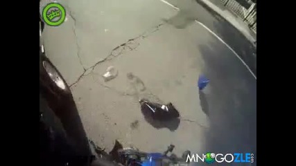 Жена спира в моторист