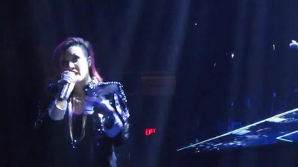 Demi Lovato- Let It Go Концерт в Уорчестър, Масачузетс (05/03)