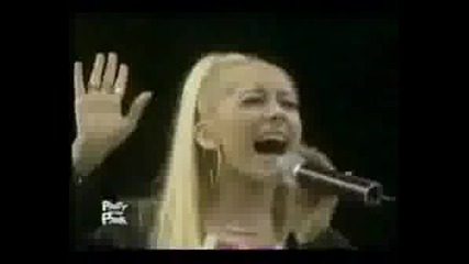 Christina Vzima Mnogo Visoki Tonove 