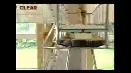 Mr. Bean отива да плува 