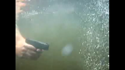 Glock 19 стреля и под вода 