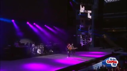 Justin Bieber - Die In Your Arms (live Performance) at Summertime Ball