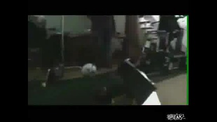Роналдиньо ряпа да яде