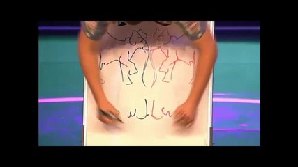 Рисуване с две ръце - "испания Търси Талант"
