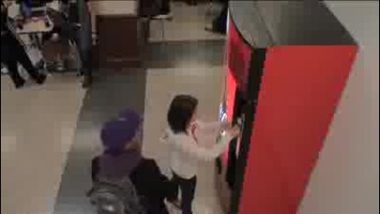 Coca - Cola Машината на щастието 
