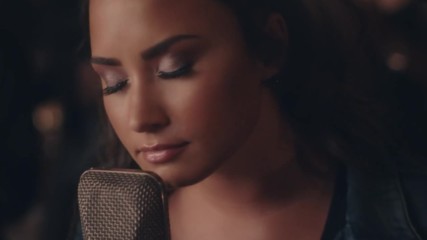 Невероятната! Demi Lovato - Sorry Not Sorry (live in the Studio)