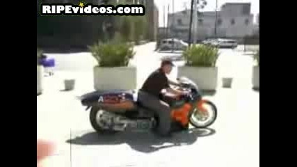 Електрически мотоциклет.много смешен но и лош инцидент